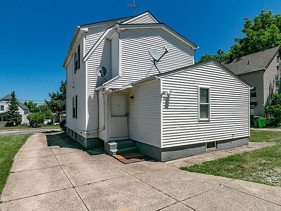 2nd image of 22 1st Ave #2