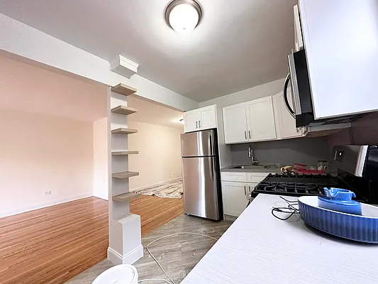 Rented by Premier One Realty LLC | media 25