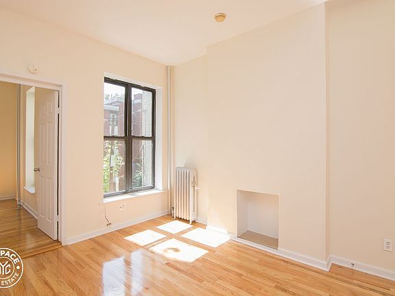 2nd image of 302 Quincy St APT 1C