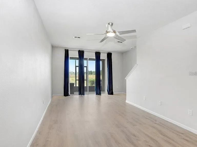 10976 Verawood Dr — Photo 9