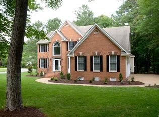 6001 Fox Crest Cir, Midlothian, VA 23112