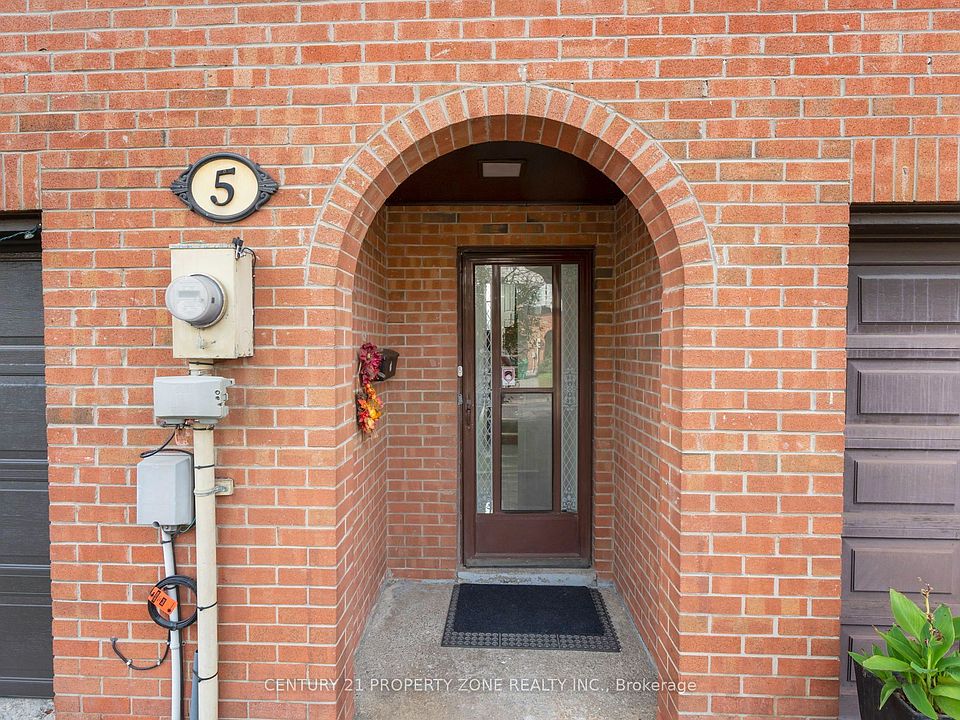 1st image of 5 Briar Path