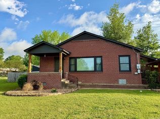 1809 Church Ave, Mena, AR 71953