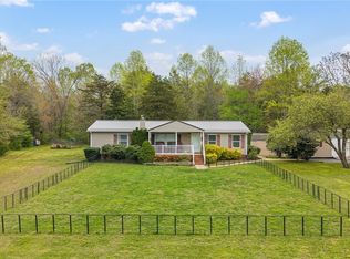 298 Trents Mill Rd, Cumberland, VA 23040