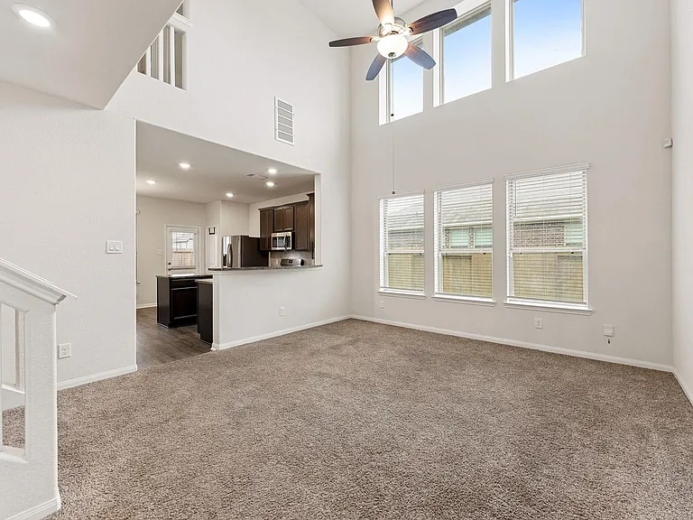 15837 Roberto Clemente Ct — Photo 10
