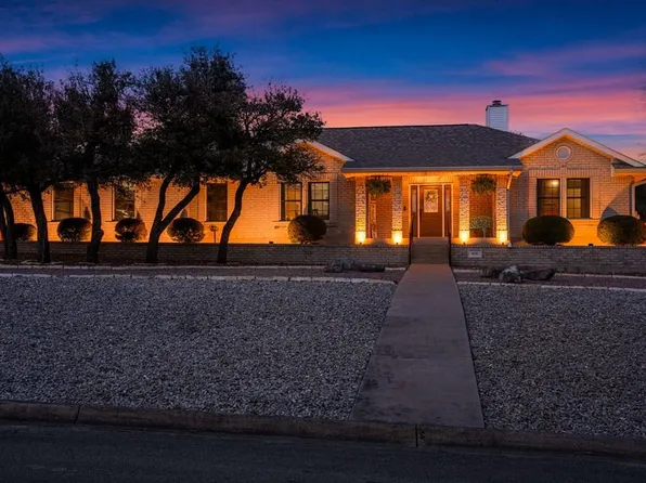 1732 Mountain Laurel, Kerrville, TX 78028