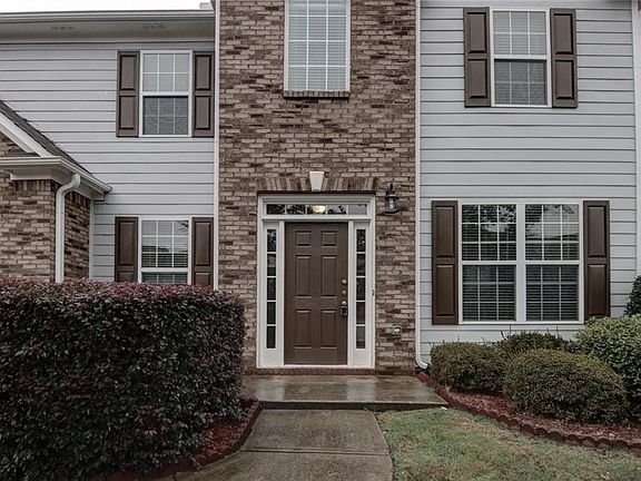 3rd image of 3233 Bridge Walk Dr