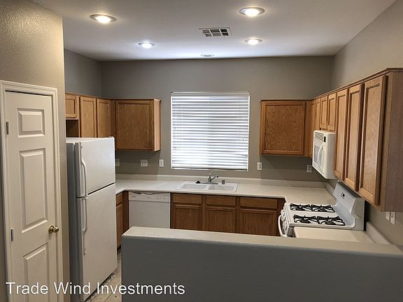 5th image of 2684 Cottonwillow St