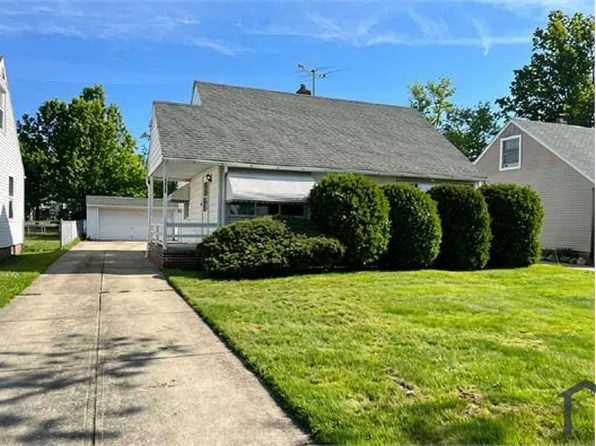 15513 Walvern Blvd, Maple Heights, OH 44137