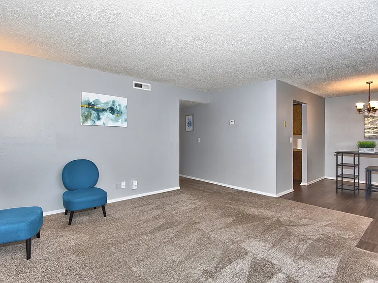 Berwick Apartments — Photo 32