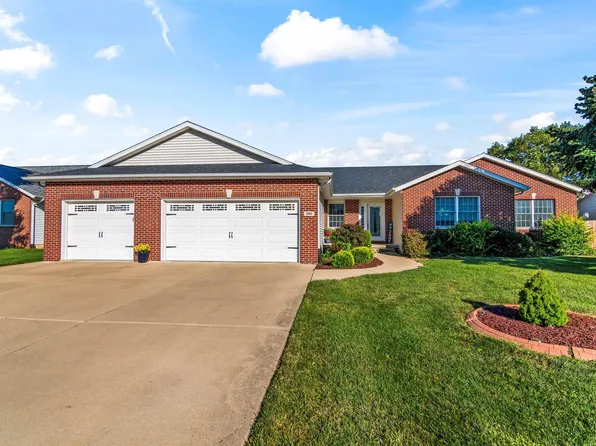 520 Pleasant Ct, Chatham, IL 62629