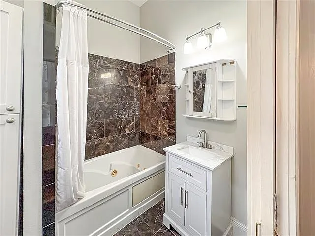 4900 Danneel St — Photo 13