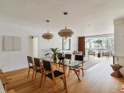 11687 Montana Ave APT 209, Los Angeles, CA, 90049