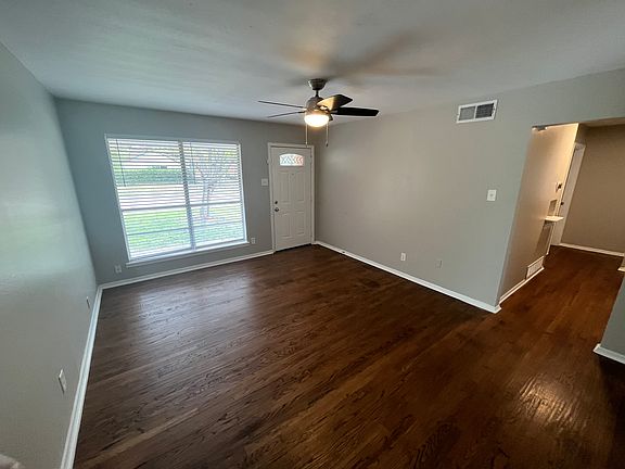4th image of 204 Dublin Dr