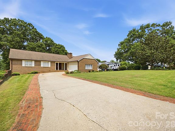 2nd image of 3721 9th Street Dr NE
