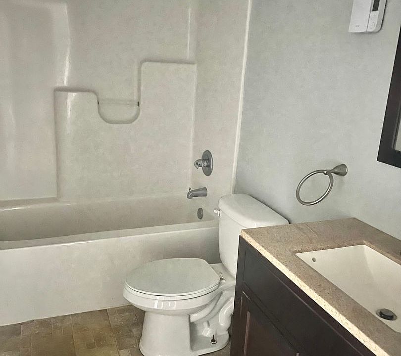 2nd image of 200 Bunker Hill Rd #200