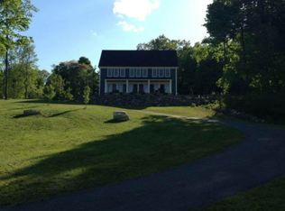2 Deer Xing, Lloyd, NY 12528