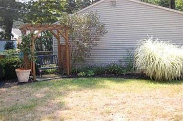 3rd image of 559 Parkside Dr