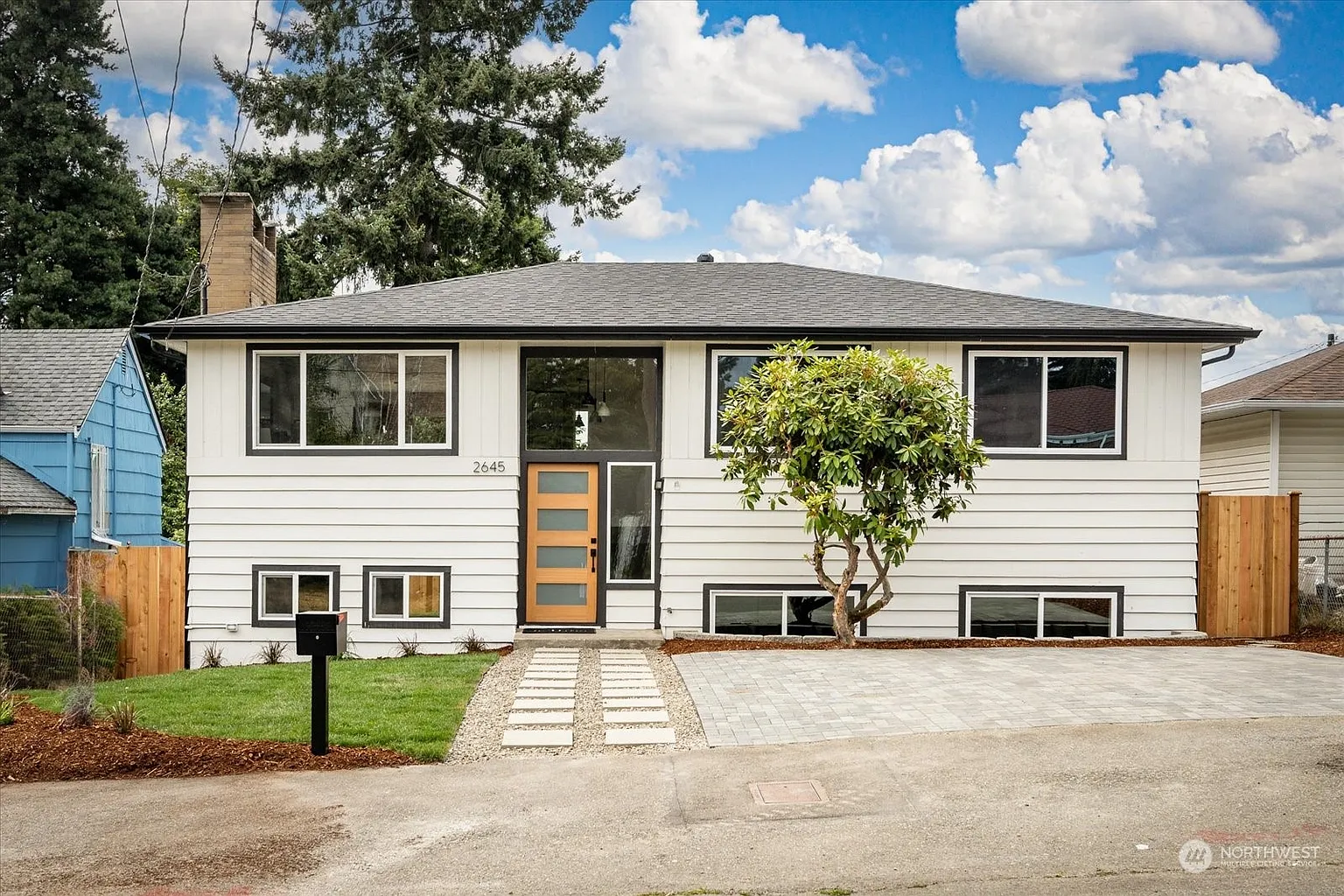 2645 S Morgan Street photo 1