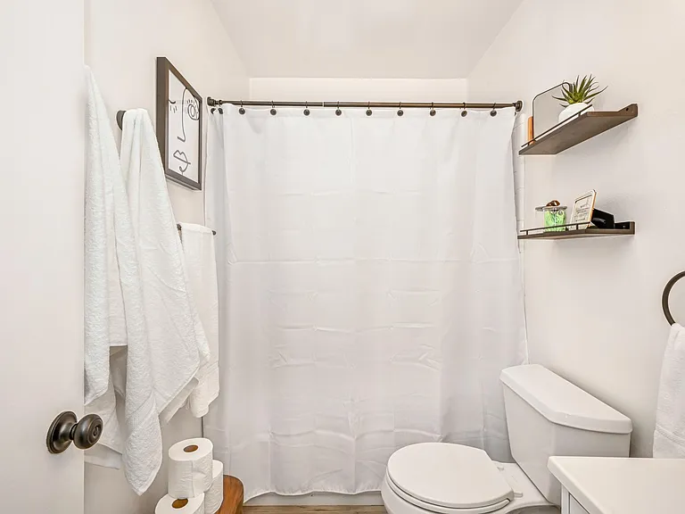 177 Virginia Pl #B — Photo 24