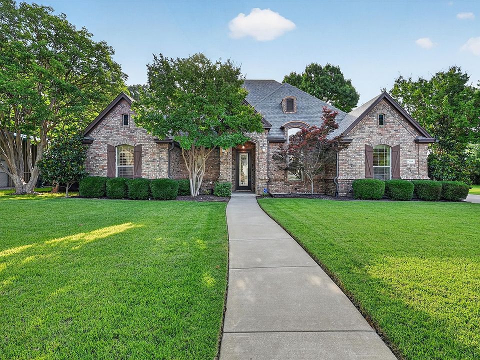 1st image of 2909 Sutton Pl