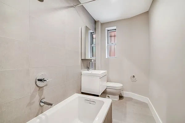 Rented by Akelius Real Estate Management | media 12