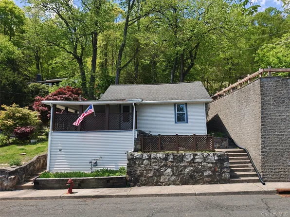 61 Kleitz Avenue, Highland Falls, NY 10928