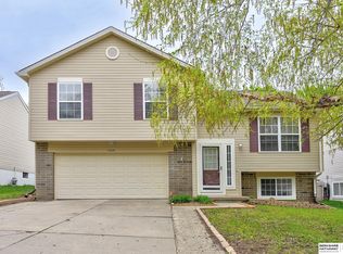 17849 Olive St, Omaha, NE 68136