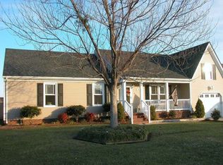 313 Ventosa Dr, Chesapeake, VA 23322