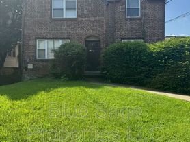 56 W Albemarle Ave, Lansdowne, PA