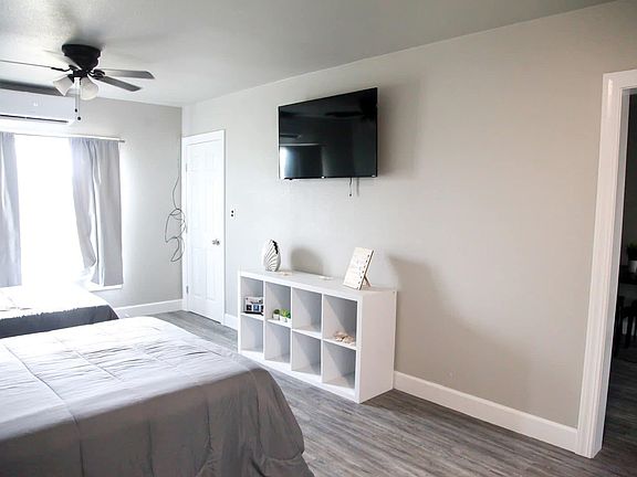 3rd image of 1301 N Ocean Dr #6