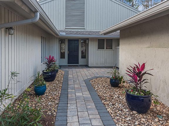 4th image of 67 Village Walk Ln