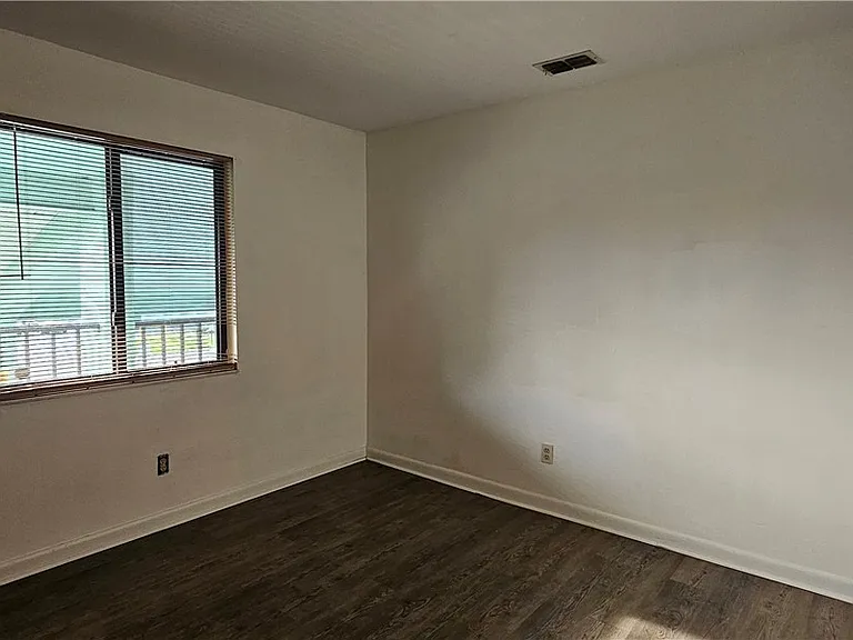 4904 Vincennes Ct #209 — Photo 16
