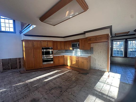 4th image of 1306 Euclid Ave
