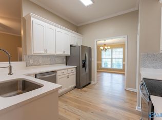 192 Round Top Dr, Harvest, AL 35749