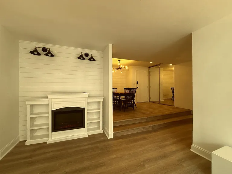230 E Ontario St #1306 — Photo 24