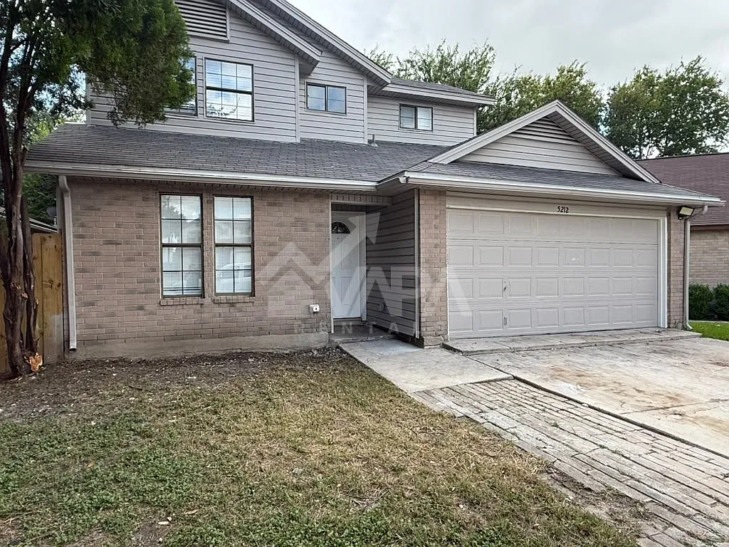 3 bed, 2.5 bath, 1421 sqft, $2,100 — Photo 2