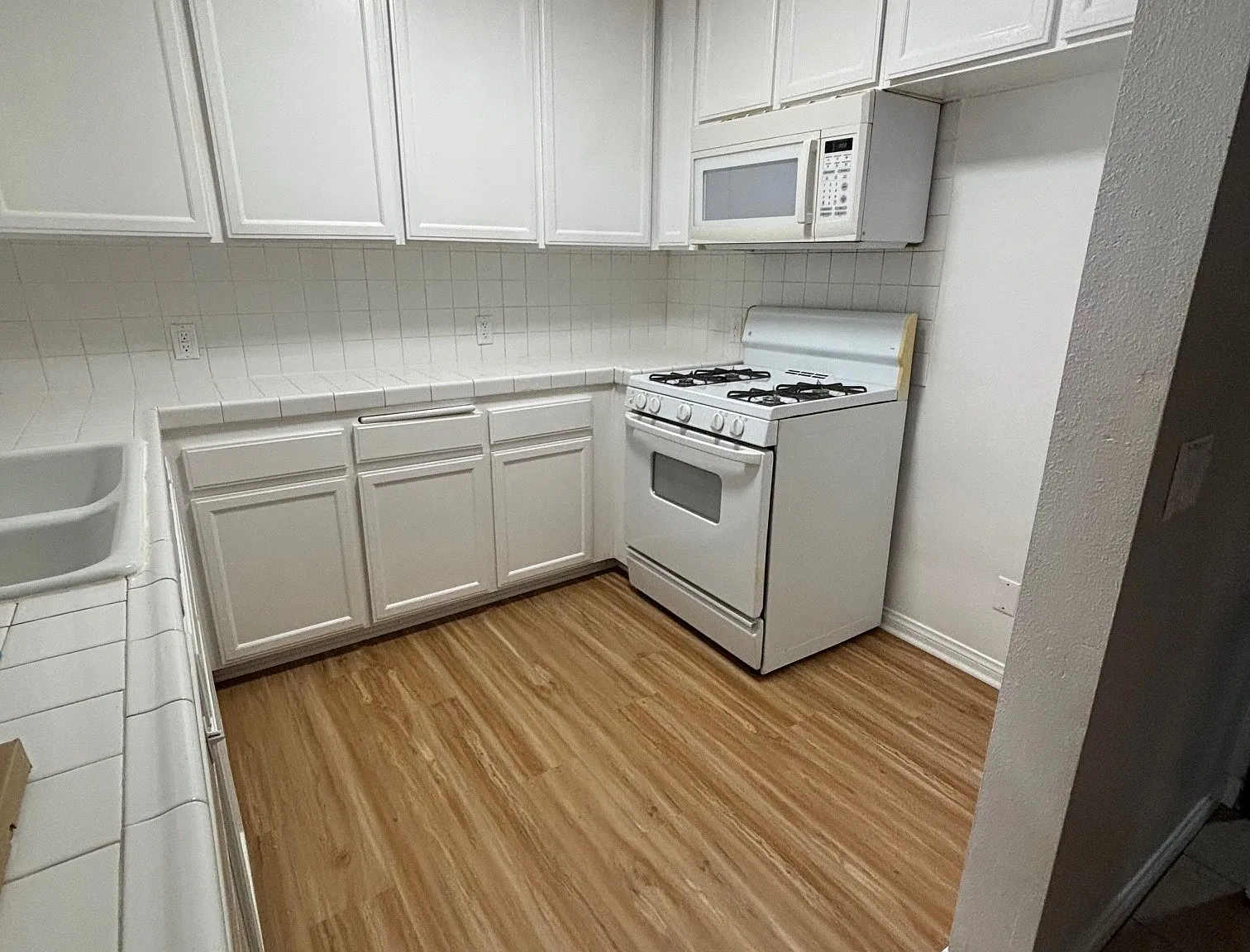 6912 Coldwater Canyon Ave — Photo 2