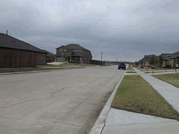 Exterior Neighborhood (street photo)