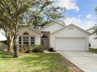 465 Dominish Estates Dr, Apopka, FL 32712