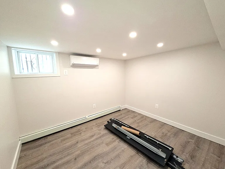 24-24 35th St #1D — Photo 18