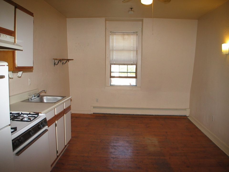 2nd image of 65 Main St APT 19