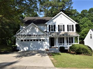 6413 Willowlawn Dr, Wake Forest, NC 27587