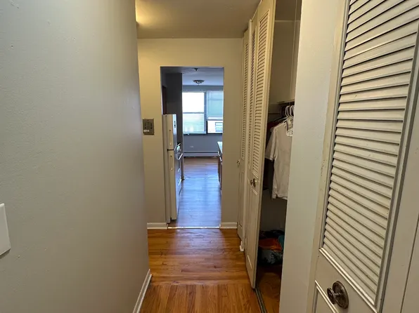 5742 N Kenmore Ave #515, Chicago, IL 60660