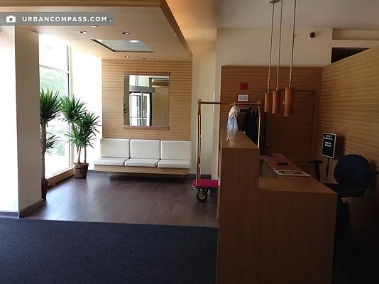 Rented by Compass | media 19