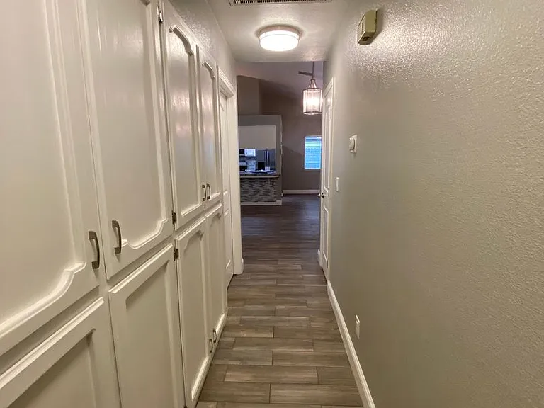 934 N Kent St — Photo 27