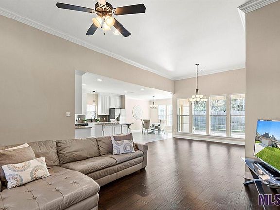 5th image of 10378 Grand Plaza Dr