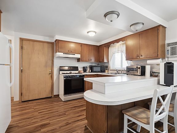 5th image of 3817 Park Ave