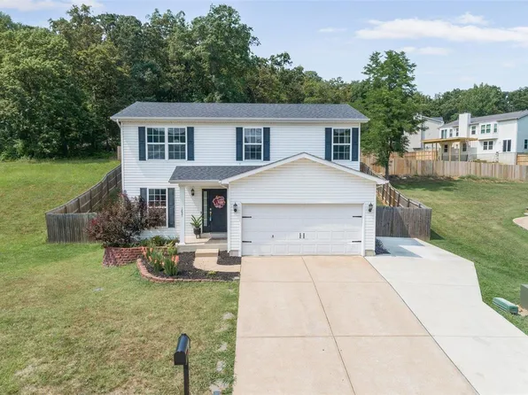 1631 Twelve Oaks Pl, Pevely, MO 63070