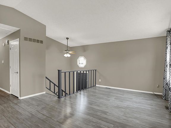 5th image of 9169 Cinnebar Dr